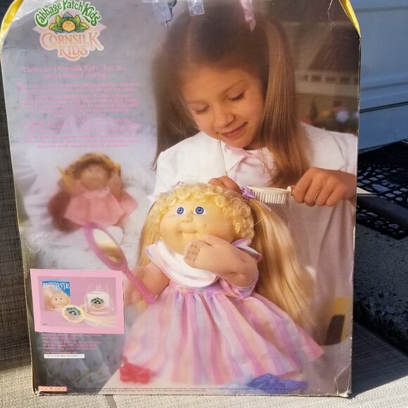 Cornsilk Cabbage Patch Kid with Light Brown Hair - Picture 10 of 10